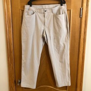 Lululemon ABC Classic-Fit 5 Pocket Pant Khaki LM5AQHS Men’s Size 36 x 28